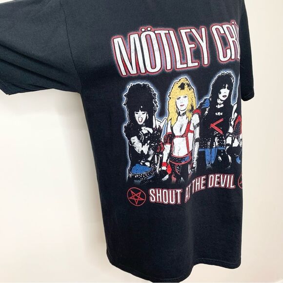 Motley Crew Shout At The Devil Graphic Tee Shirt Medium - Picture 5 of 10
